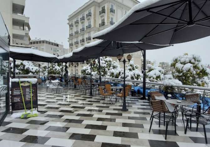 Njoftime Pune per Kamarier/Banakier ne Tirane