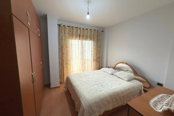 Shtepi me qera Apartament ne Tirane, 2+1, Mobilimi E mobiluar, Pagesa 450  Euro.