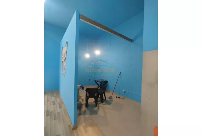 Qera, Ambient Biznesi,Komuna e Parisit Prestige55797