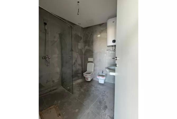 Qera, Ambient per Zyra 2+1+ Post Parkimi, Rezidenca Lake View, Liqeni Artificial. CITY56853