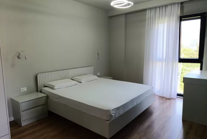 Shtepi ne shitje Apartament ne Tirane, 2+1, Mobilimi E mobiluar, Pagesa 240,000  Euro.