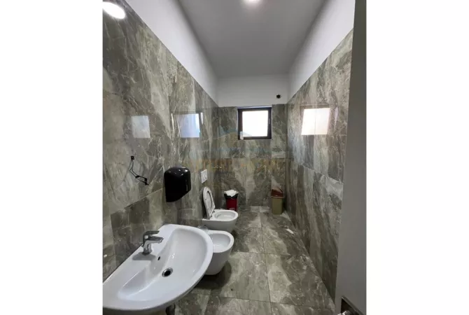 Business Property in Sale 1+1 in Tirana - 1,110,000 Euro