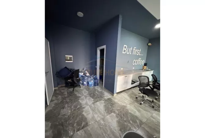 Shitet, Ambient Biznesi, Rezidenca Future Home,Unaza e Re, Tirane.