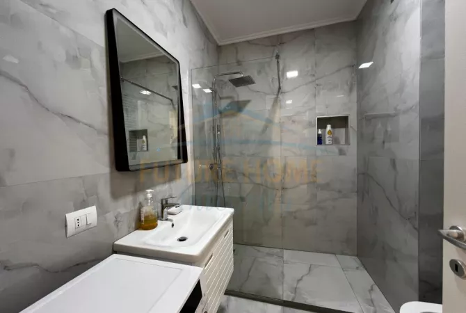 Shtepi me qera Apartament ne Tirane, 2+1, Mobilimi E mobiluar, Pagesa 1,100  Euro.