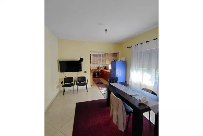 Shtepi ne shitje Shtepi Private ne Tirane, 3+1, Mobilimi E mobiluar, Pagesa 680,000  Euro.