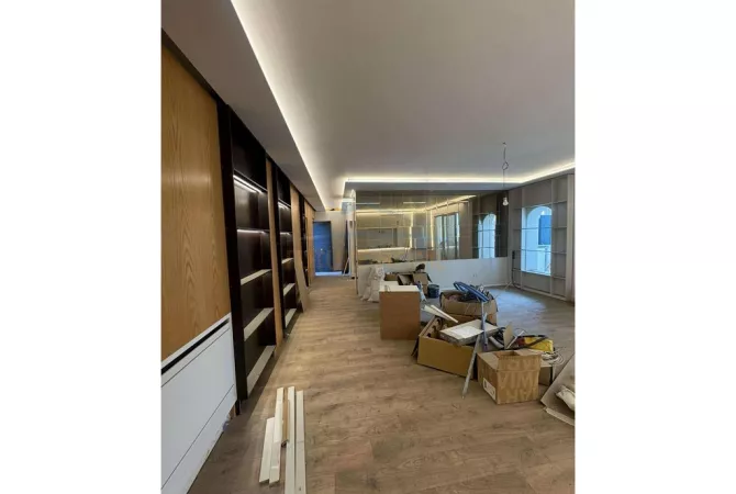 Shtepi ne shitje Apartament ne Tirane, 3+1, Mobilimi Bosh, pa mobiluar, Pagesa 320,000  Euro.