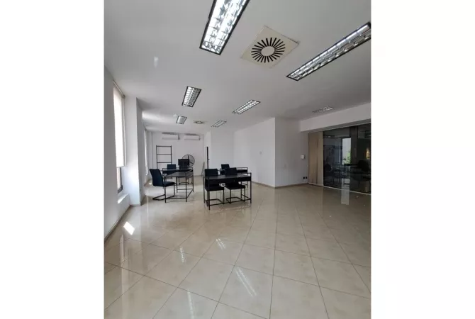 Business Property for Rent 1+1 in Tirana - 1,000 Euro