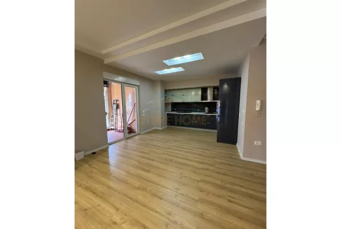 Shitet, Apartament 2+1+ Post Parkimi, te  Oxhaku
