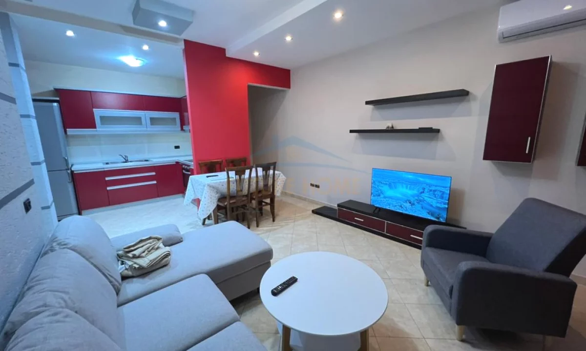 Shtepi me qera Apartament ne Tirane, 2+1, Mobilimi E mobiluar, Pagesa 650  Euro.