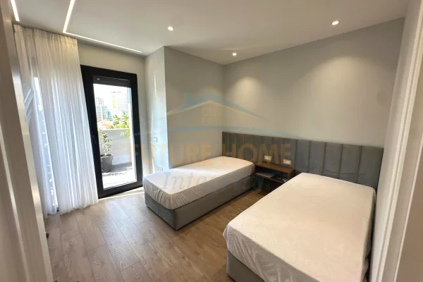 Appartamento in vendita a Tirana 2+1, Arredato