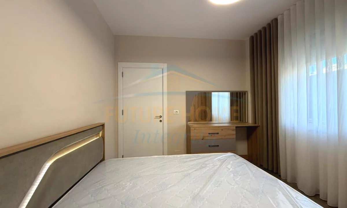 Appartamento in vendita a Tirana 2+1, Arredato