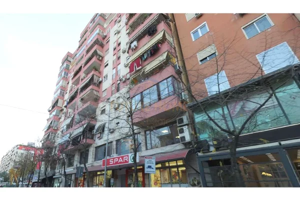 Shitet, Apartament, Rruga Sami Frashëri 