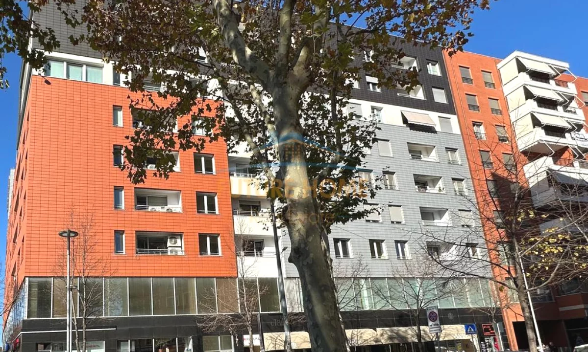 Shtepi ne shitje Apartament ne Tirane, 1+1, Mobilimi E mobiluar, Pagesa 180,004  Euro.