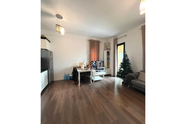 Per shitje, Apartament 2+1+2, Square 21