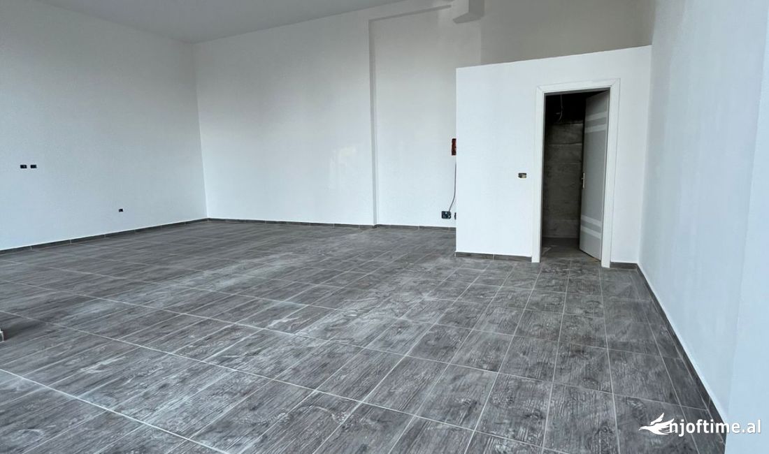 Jepet dyqan me qera te Ish Fusha e Aviacionit 