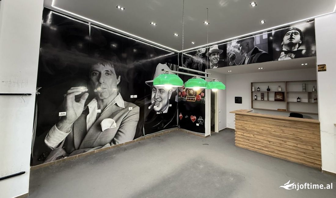 Shitet ambjent biznesi me hipoteke  Kati 0  Cmimi: 79000Euro i diskutueshem Sip 50 m2 