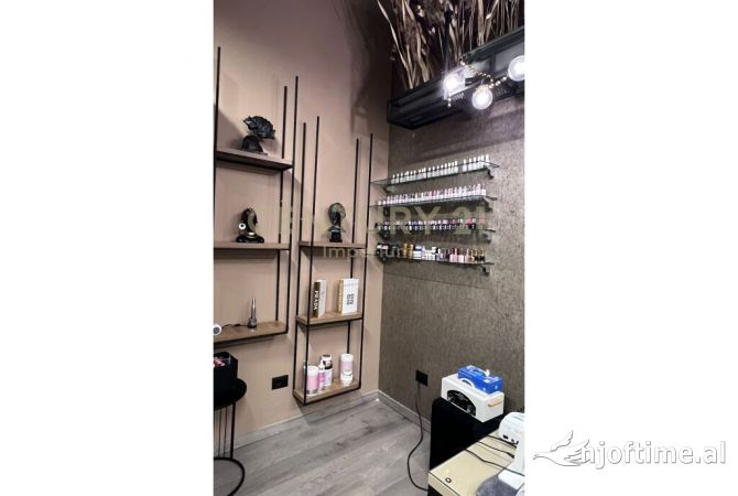 Business Property in Sale 1+1 in Tirana - 7,500 Euro