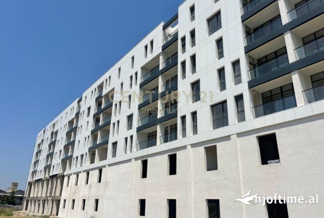 OKAZION: Apartament 2+1+2 per shitje tek Fundi I Bulevardit  te Ri 