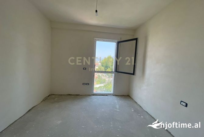 Appartamento in vendita a Tirana 2+1, Vuoto