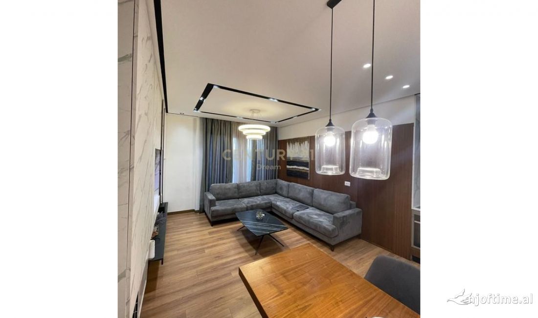 Shtepi ne shitje Apartament ne Tirane, 2+1, Mobilimi E mobiluar, Pagesa 185,000  Euro.