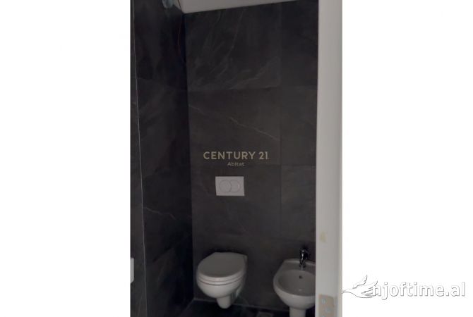 Appartamento in vendita a Tirana 2+1, Vuoto