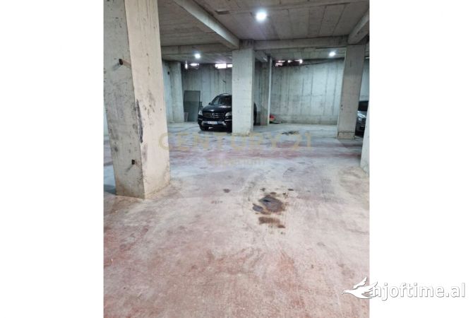 Ambient biznesi ne shitje 4+1 ne Tirane - 600,000 Euro