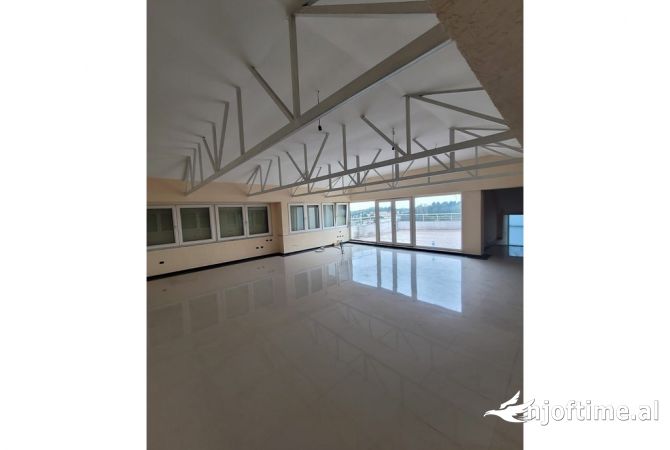 Ambient biznesi ne shitje 3+1 ne Tirane - 700,000 Euro