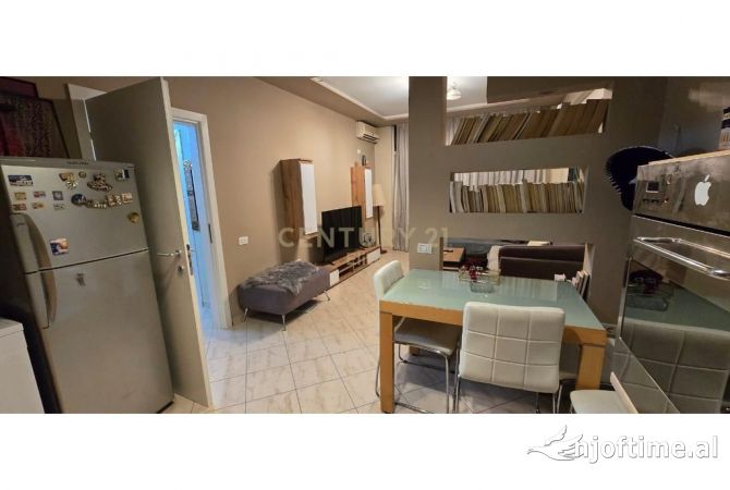 Appartamento in affitto a Tirana 1+1, Arredato