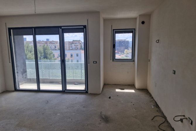 Apartment for sale in Tirana 2+1, Emty