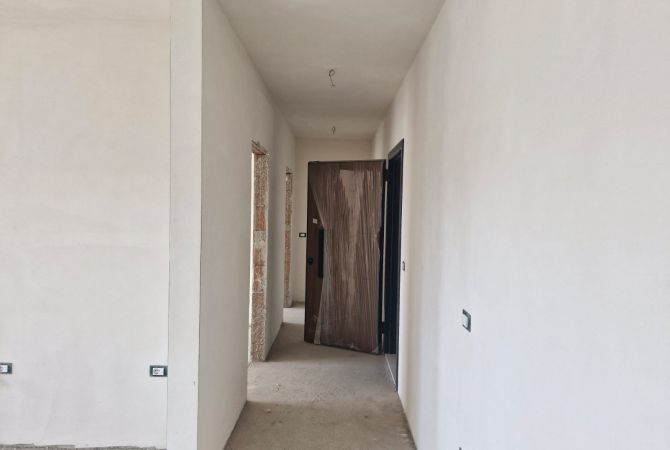 Apartment for sale in Tirana 2+1, Emty