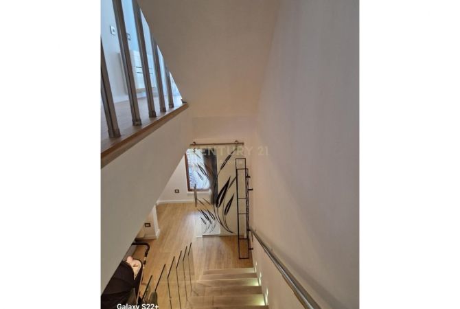 Villa di lusso in affitto a Tirana 3+1, Arredato