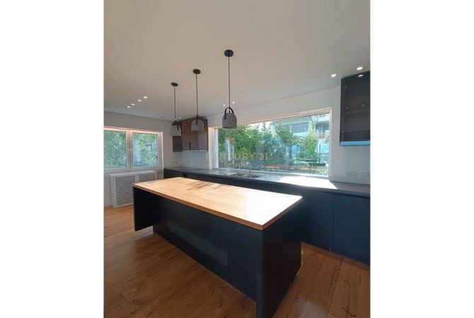 Villa di lusso in affitto a Tirana 3+1, Arredato