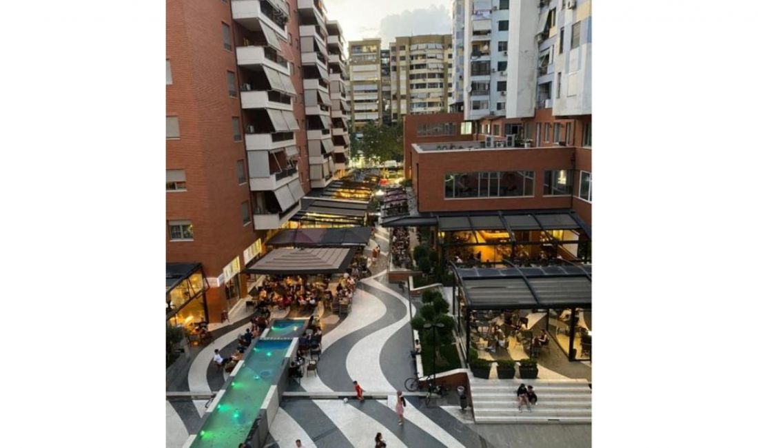 Ambjent per shitje tek Kompleksi Delijorgji