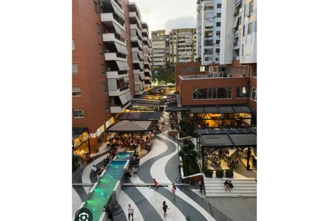 Ambjent per shitje tek Kompleksi Delijorgji