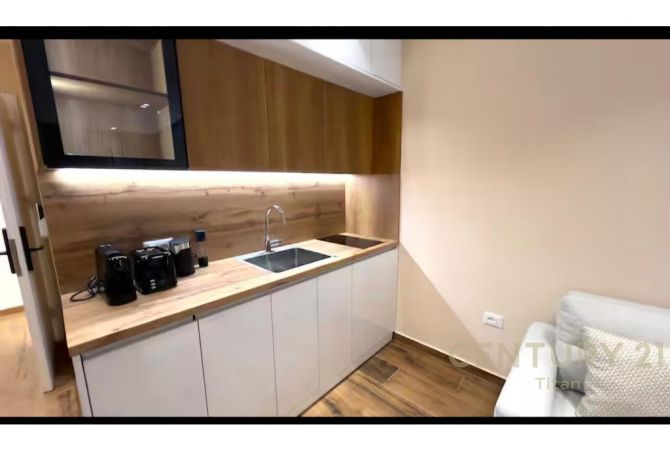 Prone unike luxury per shitje prane stadiumit Dinamo !