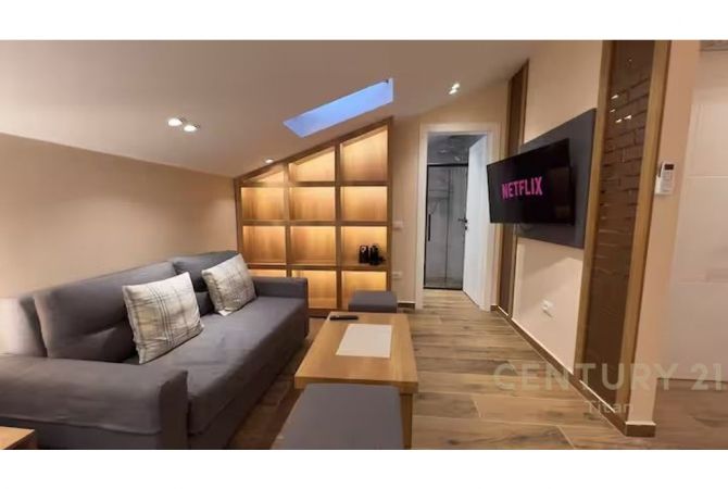 Prone unike luxury per shitje prane stadiumit Dinamo !