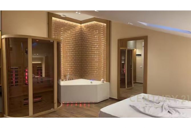 Prone unike luxury per shitje prane stadiumit Dinamo !