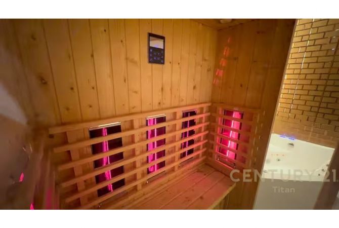 Prone unike luxury per shitje prane stadiumit Dinamo !