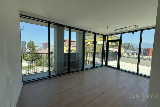 Business Property for Rent 3+1 in Tirana - 1,500 Euro