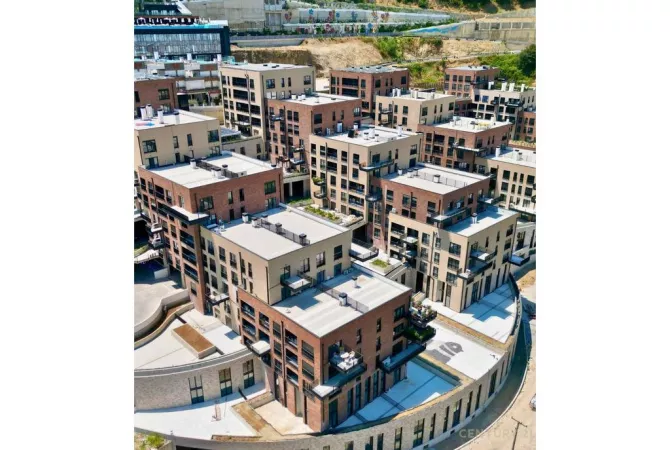 Appartamento in vendita a Tirana 1+1, Vuoto