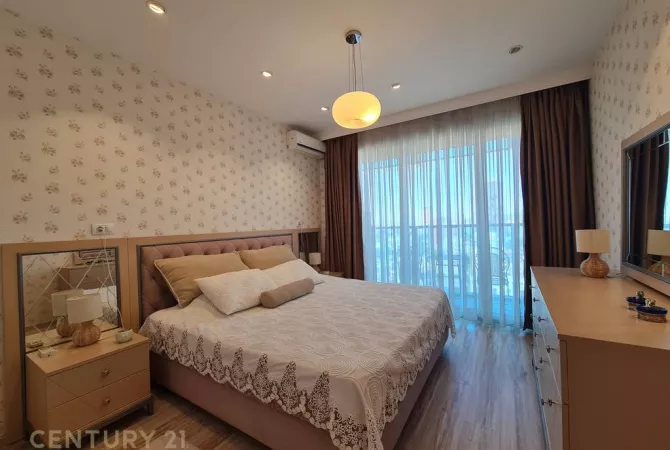 Appartamento in affitto a Tirana 2+1, Arredato