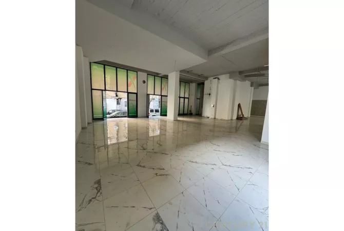 Business Property for Rent 1+1 in Tirana - 2,000 Euro