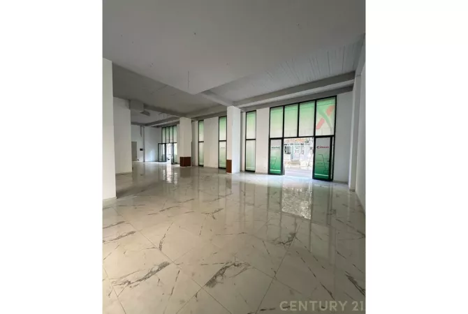 Business Property for Rent 1+1 in Tirana - 2,000 Euro
