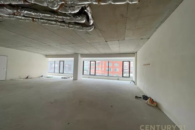 Jepet zyre me qira tek Kompleksi  DELIJORGJI