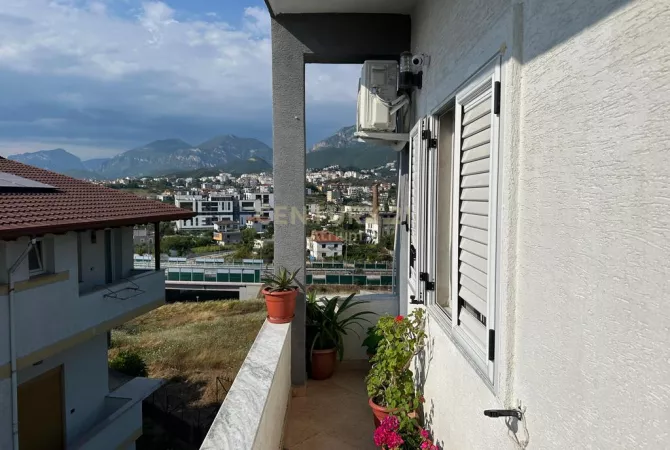 Luxury villas for sale in Tirana 3+1, Furnished