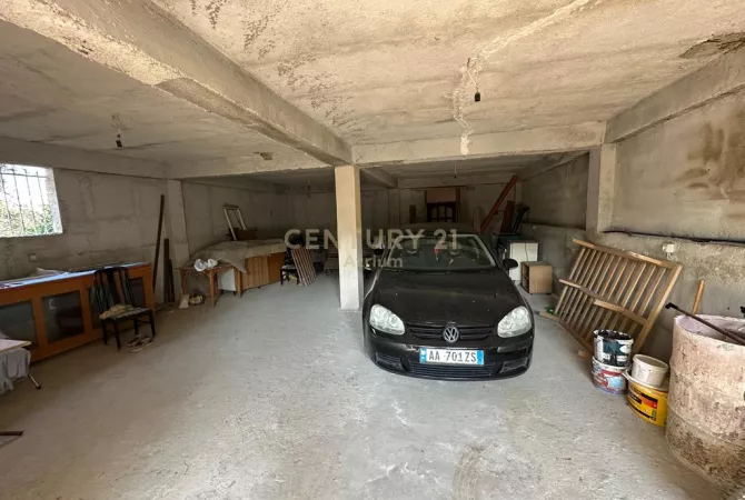 Luxury villas for sale in Tirana 3+1, Furnished