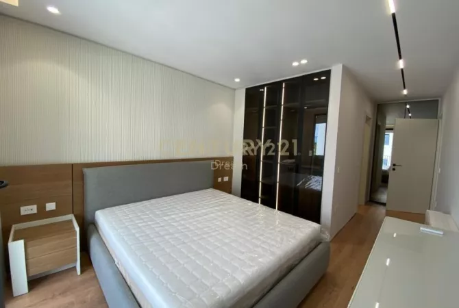 Shtepi ne shitje Apartament ne Tirane, 2+1, Mobilimi E mobiluar, Pagesa 299,000  Euro.