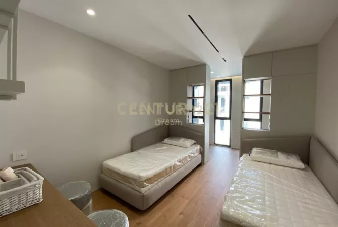 Shtepi ne shitje Apartament ne Tirane, 2+1, Mobilimi E mobiluar, Pagesa 299,000  Euro.