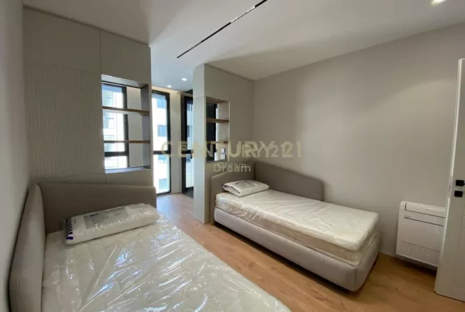 Shtepi ne shitje Apartament ne Tirane, 2+1, Mobilimi E mobiluar, Pagesa 299,000  Euro.