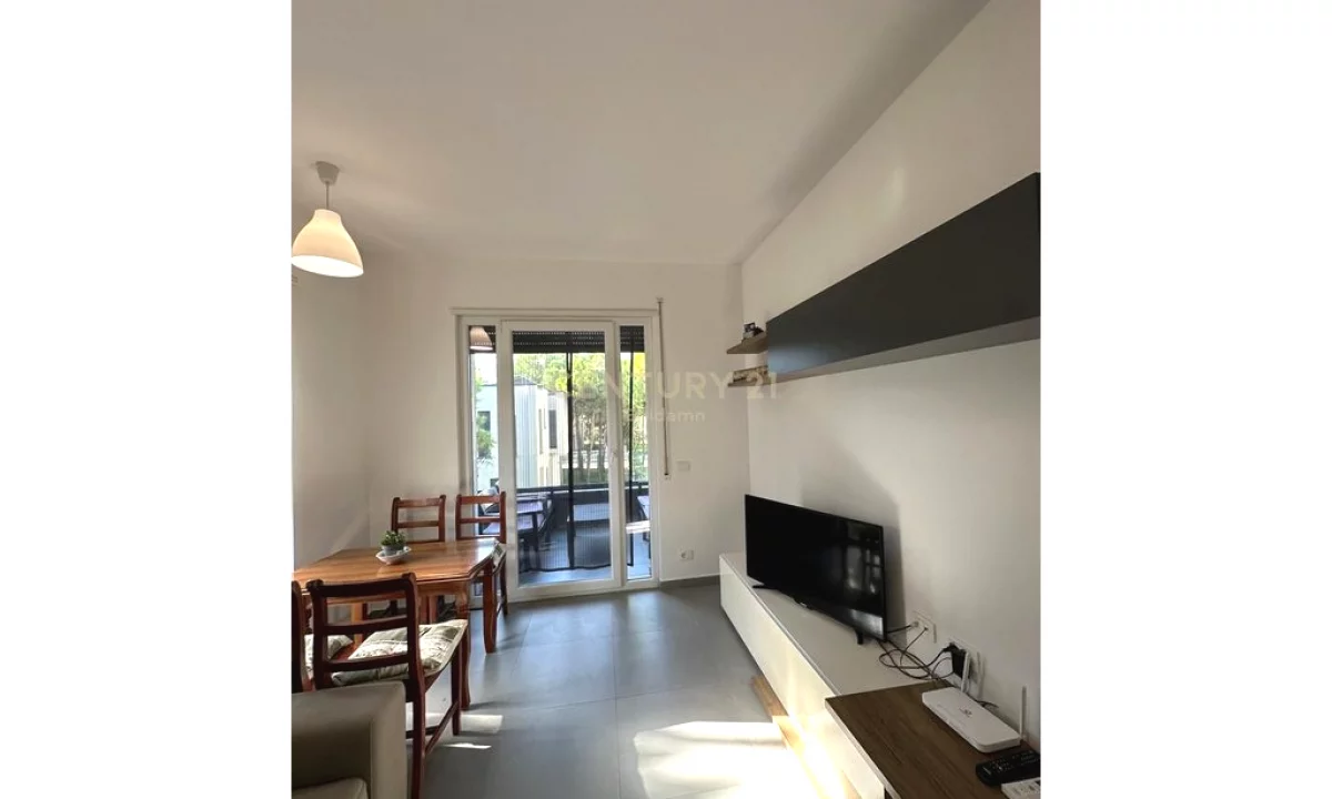 Appartamento in vendita a Durazzo 1+1, Arredato